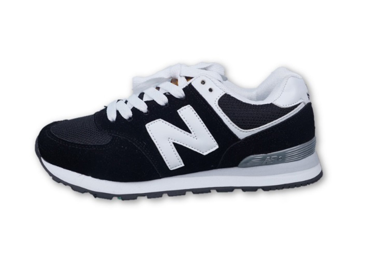 .New Balance 574 BLACK WHITE