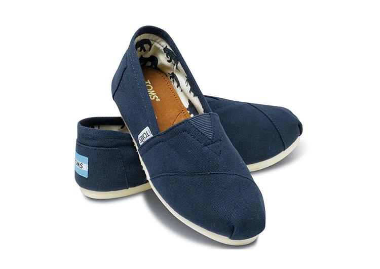 .TOMS SHOES - CLASSIC NAVY CANVAS (2)