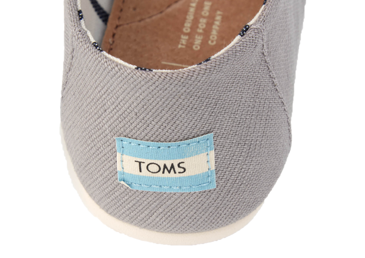 .TOMS SHOES – CLASSIC LIGHT GREY CANVAS (2)