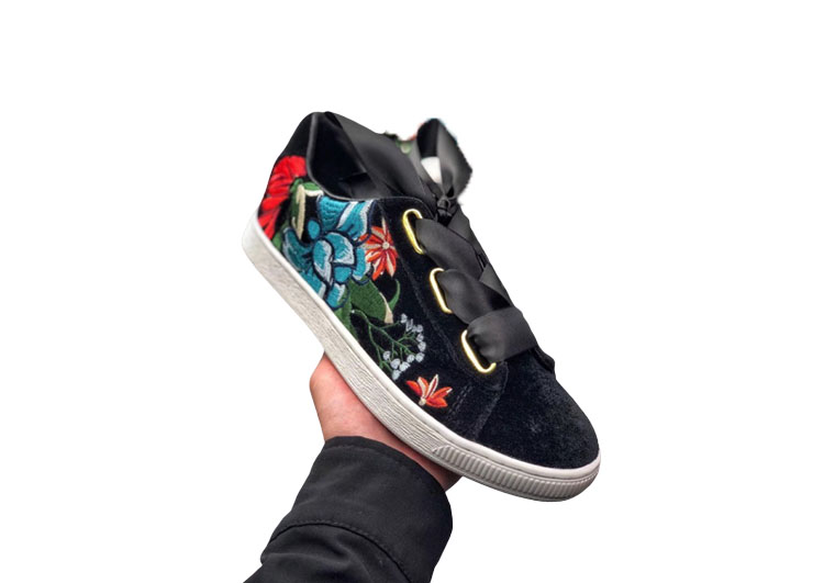 Puma SUEDE Hyper-Black and Alizarin (2)