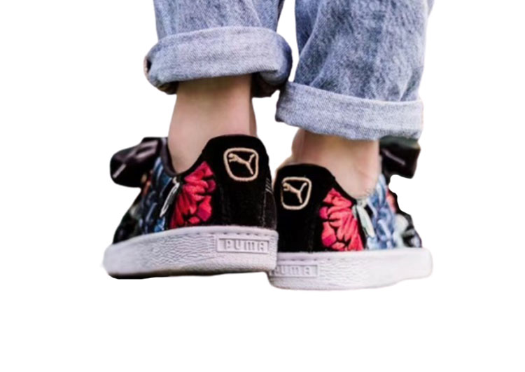 Puma SUEDE Hyper-Black and Alizarin (8)